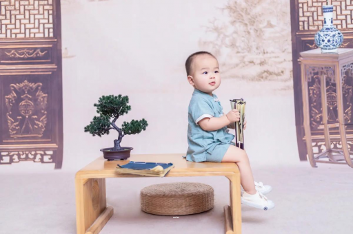 景德镇宝宝多久开始攒肚